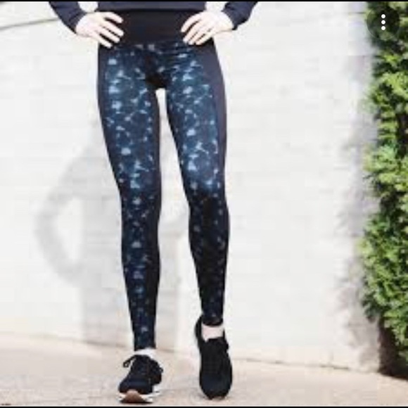 Spanx for the Gym Seriously Born on Fifth Size Small - Picture 2 of 14